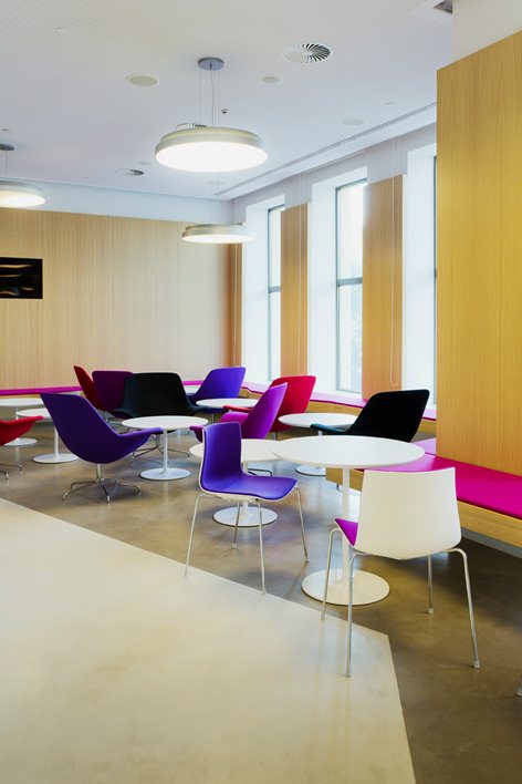 华体会体育官方在线官网 - 桌几|餐桌|办公家具|华体会体育官方在线官网家具|Dizzie 餐台/洽谈台